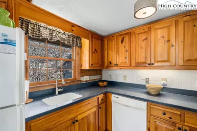 1540 Rich Mountain Road, Zionville, NC 28698 - Photo 21