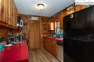 283 Deer Ridge Rd, Crumpler, NC 28617 - Photo 15