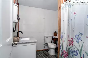 283 Deer Ridge Rd, Crumpler, NC 28617 - Photo 25