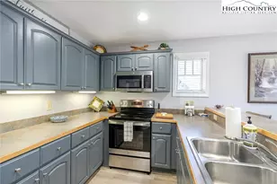 506 Peaceful Haven Dr, Boone, NC 28607 - Photo 7