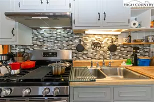 139 Wild Daisy Ln, Beech Mountain, NC 28604 - Photo 9