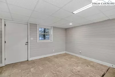 316 W Main Street, Jefferson, NC 28640 - Photo 35