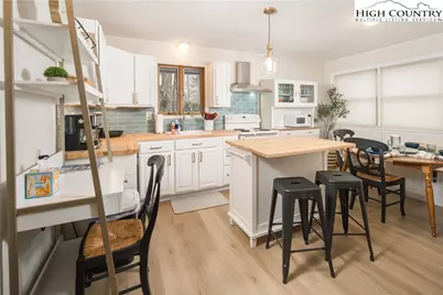 421 Windridge Road, Newland, NC 28657 - Photo 9