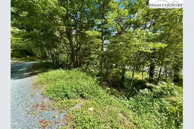 5221 Nc Highway 105, Banner Elk, NC 28604 - Photo 5