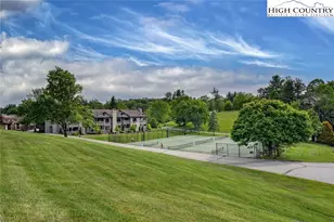 884 Chetola Lakes Dr, Blowing Rock, NC 28605 - Photo 23