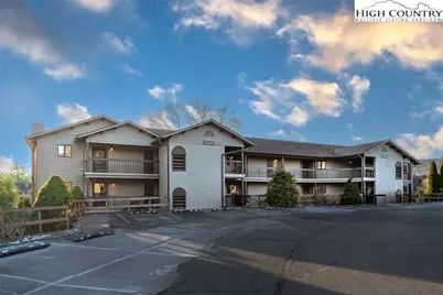 884 Chetola Lakes Drive #302 Cardinal Bldg., Blowing Rock, NC 28605 - Photo 1