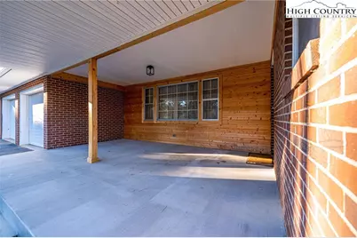 620 Diamondhead Drive, Lenoir, NC 28645 - Photo 5