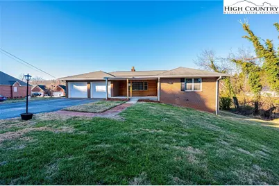 620 Diamondhead Drive, Lenoir, NC 28645 - Photo 3