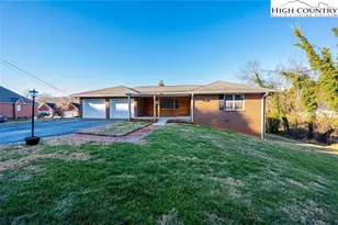 620 Diamondhead Dr, Lenoir, NC 28645 - Photo 3