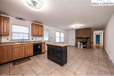 620 Diamondhead Drive, Lenoir, NC 28645 - Photo 27