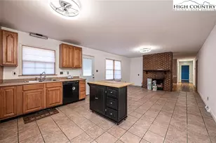 620 Diamondhead Dr, Lenoir, NC 28645 - Photo 27