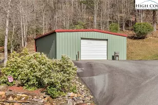 3186 & 3190 Silas Creek Rd, Lansing, NC 28643 - Photo 9