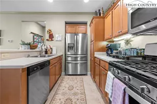 575 Craggy Pointe, Sugar Mountain, NC 28604 - Photo 13