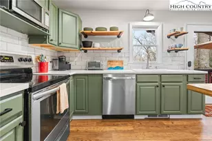 138 Henderson Gap Rd, Blowing Rock, NC 28605 - Photo 11