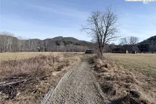 2752 Broadstone Rd, Banner Elk, NC 28604 - Photo 3