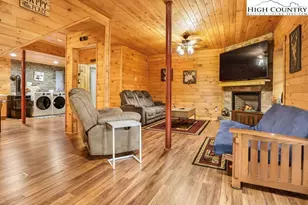 4271 Old Field Creek Rd, Grassy Creek, NC 28631 - Photo 9