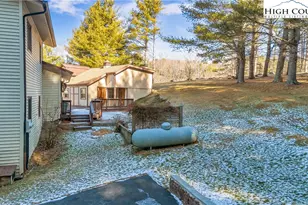 1324 Ripshin Rd, Troutdale, VA 24378 - Photo 9