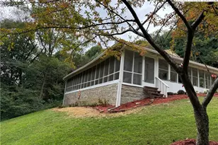 321 Skin Camp Creek Rd, Todd, NC 28684 - Photo 17
