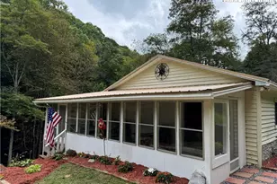 321 Skin Camp Creek Rd, Todd, NC 28684 - Photo 23