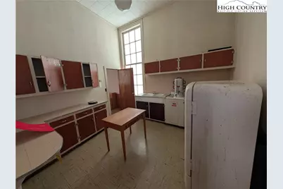 110 Bassett Young Road, Grassy Creek, NC 28631 - Photo 11