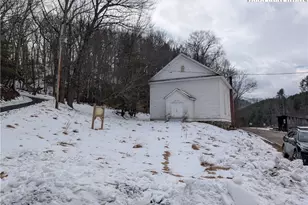 110 Bassett Young Rd, Grassy Creek, NC 28631 - Photo 1