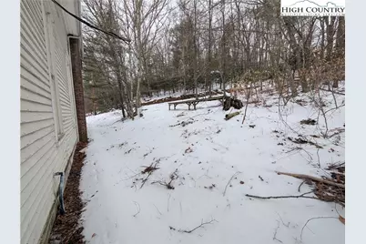 110 Bassett Young Road, Grassy Creek, NC 28631 - Photo 17