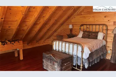 1694 Humpback Mountain Road, Spruce Pine, NC 28777 - Photo 5