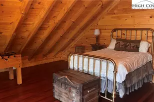 1694 Humpback Mountain Rd, Spruce Pine, NC 28777 - Photo 5