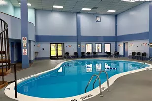 301 Pinnacle Inn Rd, Beech Mountain, NC 28604 - Photo 25