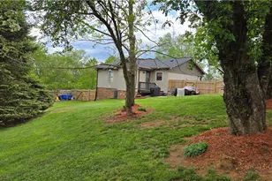 125 Benfield Dr, Jefferson, NC 28640 - Photo 3