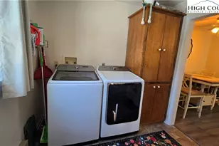 125 Benfield Dr, Jefferson, NC 28640 - Photo 9