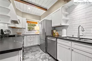 101 Golfview Dr, Banner Elk, NC 28604 - Photo 5