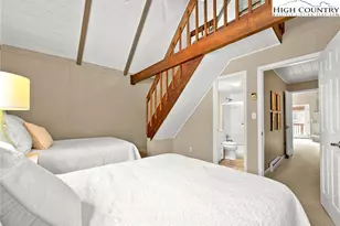 101 Golfview Dr, Banner Elk, NC 28604 - Photo 15