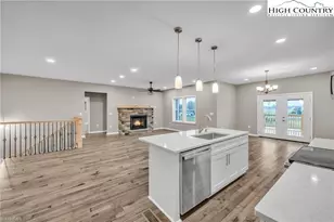 130 Oak Pointe Ln, Wilkesboro, NC 28697 - Photo 7