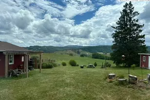 1083 Comers Rock Rd Rd, Elk Creek, VA 24326 - Photo 3