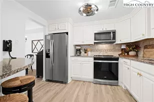 303 Sugar Top Dr, Sugar Mountain, NC 28604 - Photo 11