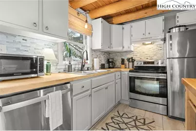 178 Fox Run, Sugar Mountain, NC 28604 - Photo 11