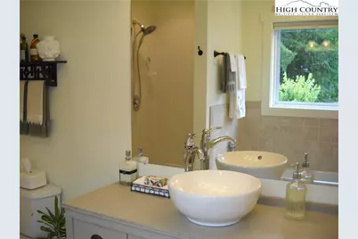 444 S Beech Mountain Parkway, Banner Elk, NC 28604 - Photo 15