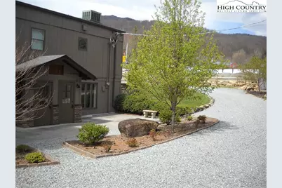 444 S Beech Mountain Parkway, Banner Elk, NC 28604 - Photo 41