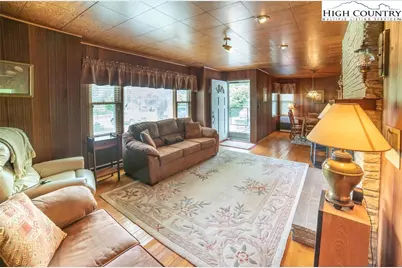 189 Old Nc 181, Newland, NC 28657 - Photo 11