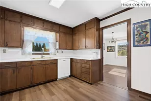 7143 Old US 421 S, Deep Gap, NC 28618 - Photo 13