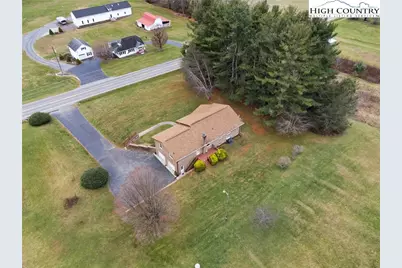 7143 Old US 421 South, Deep Gap, NC 28618 - Photo 3