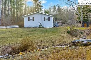 1653 Black Bear Inn Rd, West Jefferson, NC 28694 - Photo 5