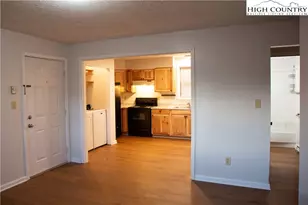 137 Stoneybrook Ct, Boone, NC 28607 - Photo 9