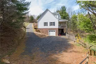 449 Meadow Ridge Dr, Jefferson, NC 28640 - Photo 5