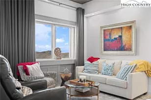 303 Sugar Top Dr, Sugar Mountain, NC 28604 - Photo 5