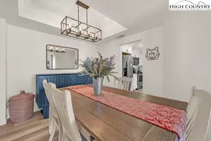 303 Sugar Top Dr, Sugar Mountain, NC 28604 - Photo 7