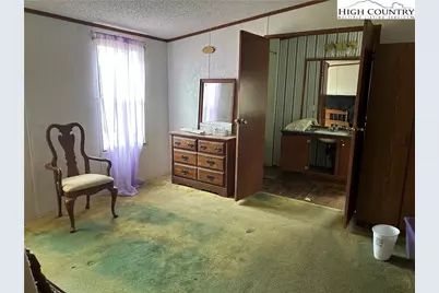 223 Poplar Lane, Lansing, NC 28643 - Photo 5