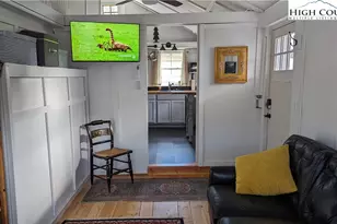 494 Cranberry St, Newland, NC 28657 - Photo 3