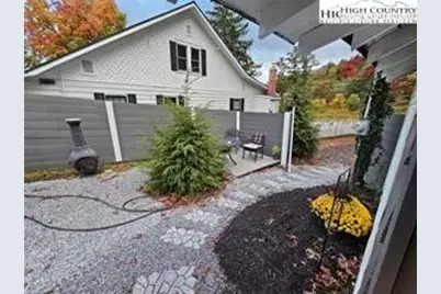 494 Cranberry Street, Newland, NC 28657 - Photo 11